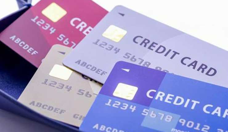 借金を踏み倒してもクレジットカードは作れる？ブラックリストが解除される時期や時効について解説